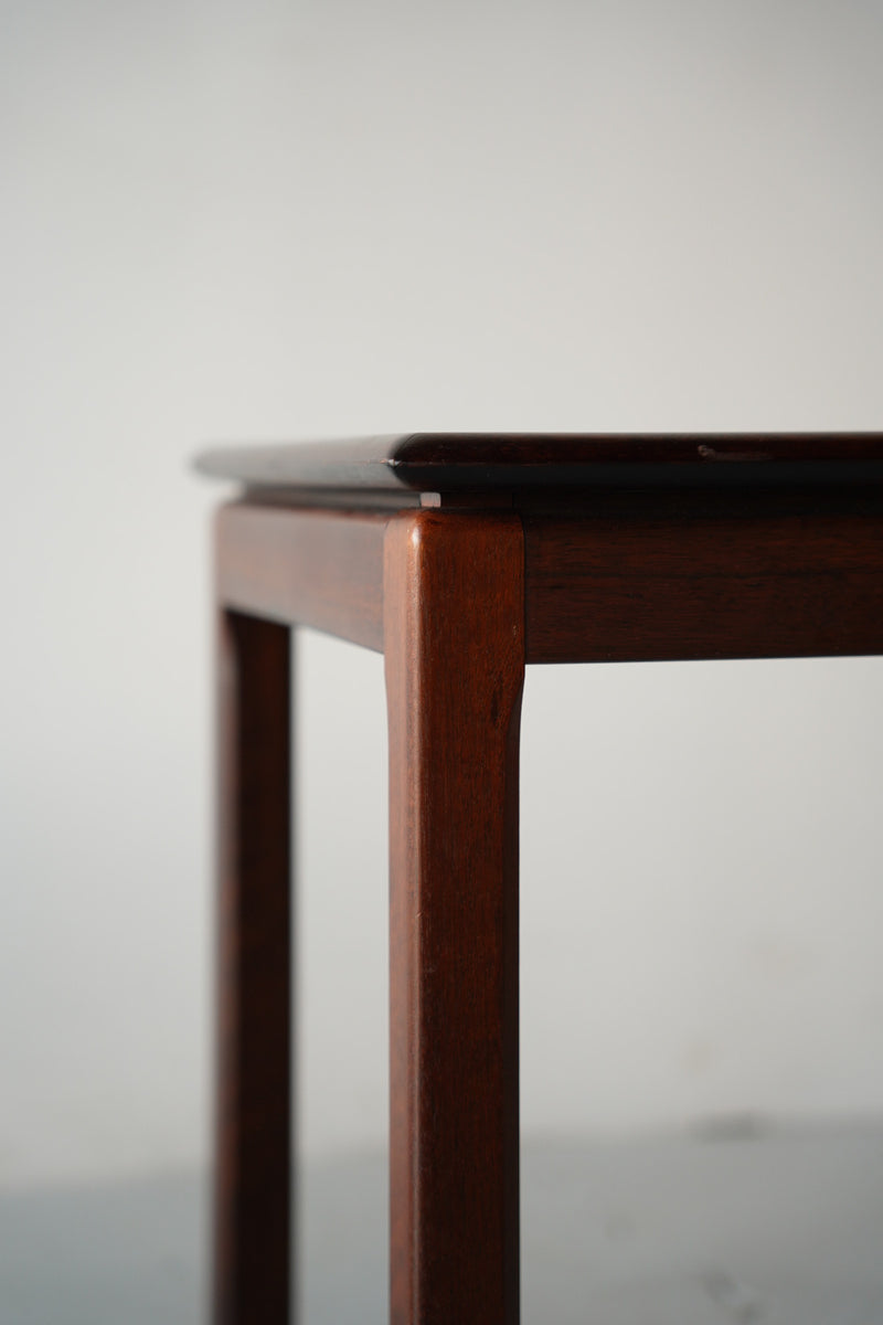 Wooden Side Table 木製サイドテーブル