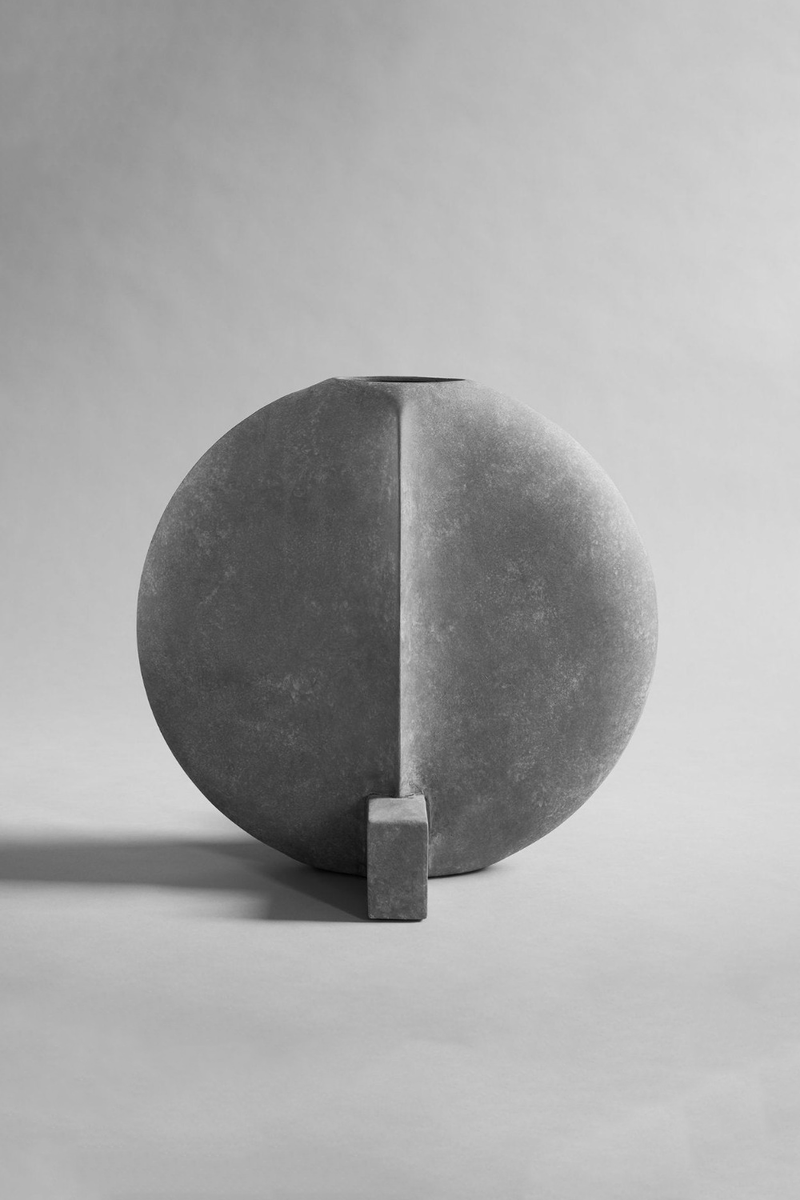 Guggenheim Vase, Big - Dark Grey