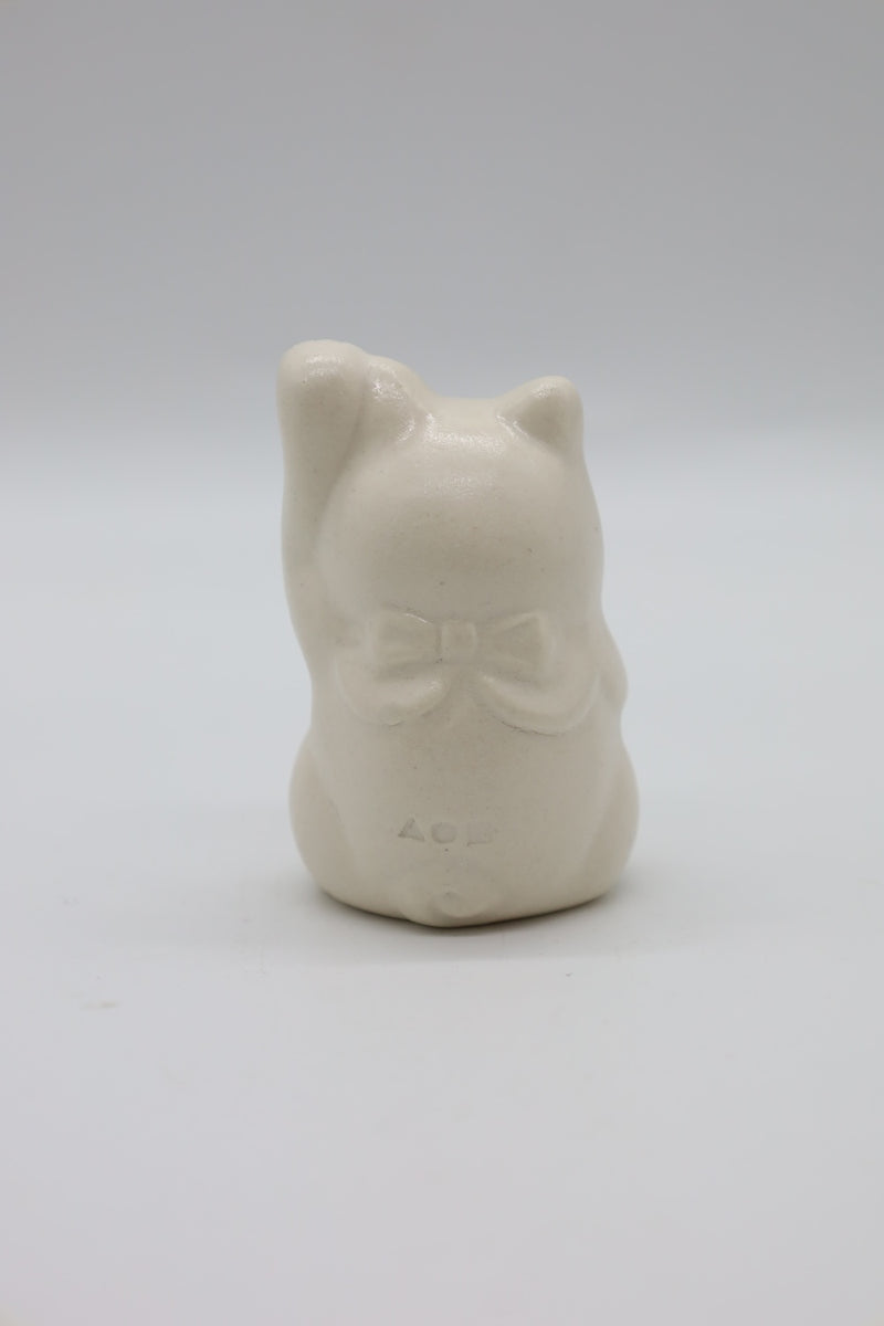 Maneki-neko White