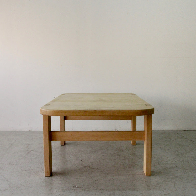 Wooden Coffee Table 木製コーヒーテーブル