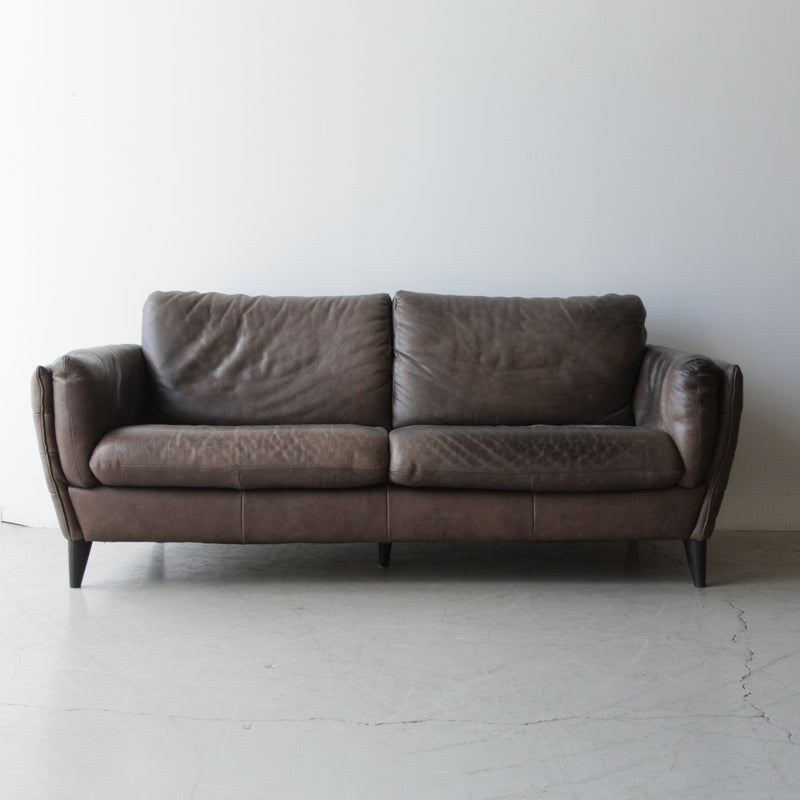 2 Seater Leather Sofa 2人掛けソファ <br>3/5までlease