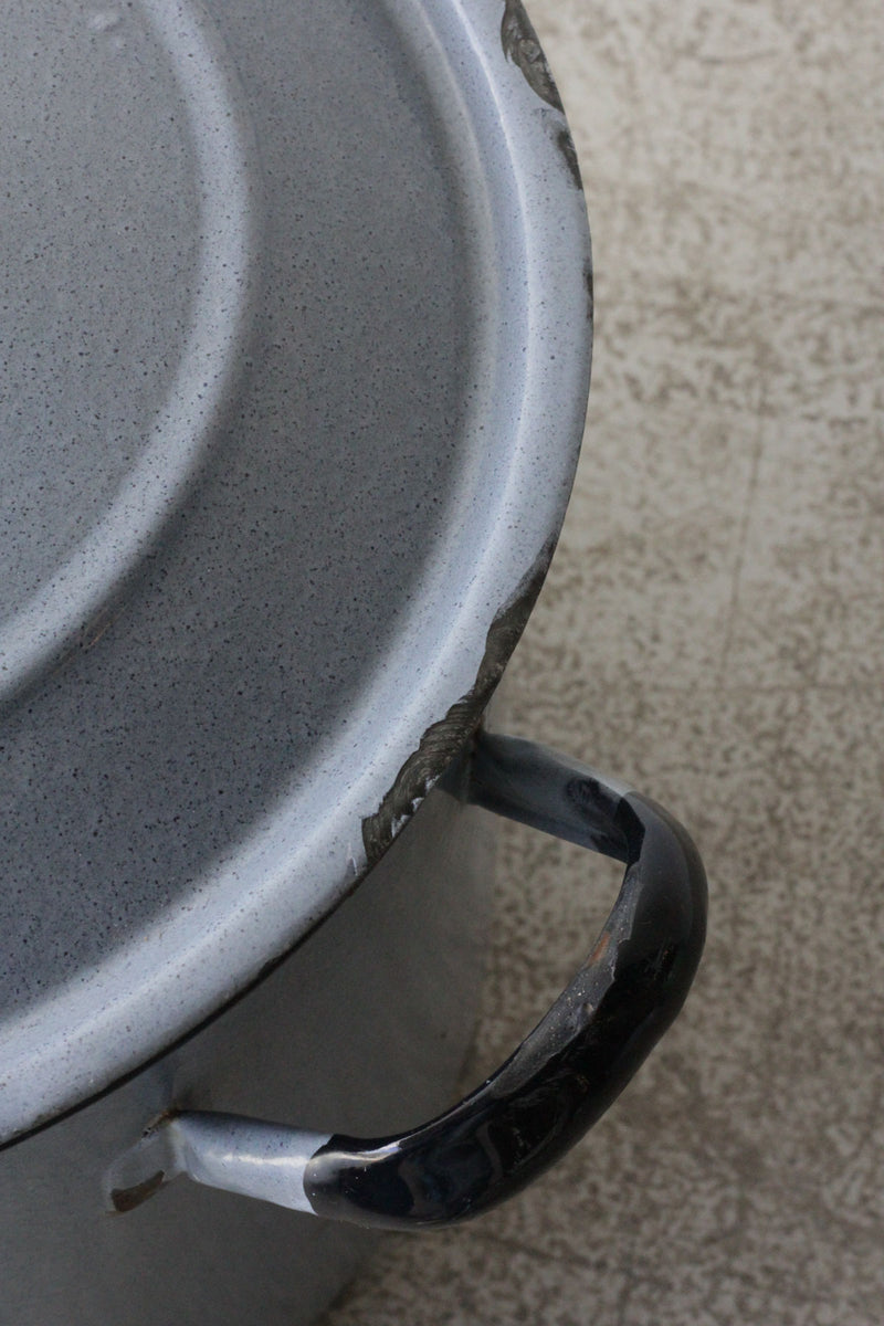 Enamel Pot "gray" ホーロー鍋 蓋つき